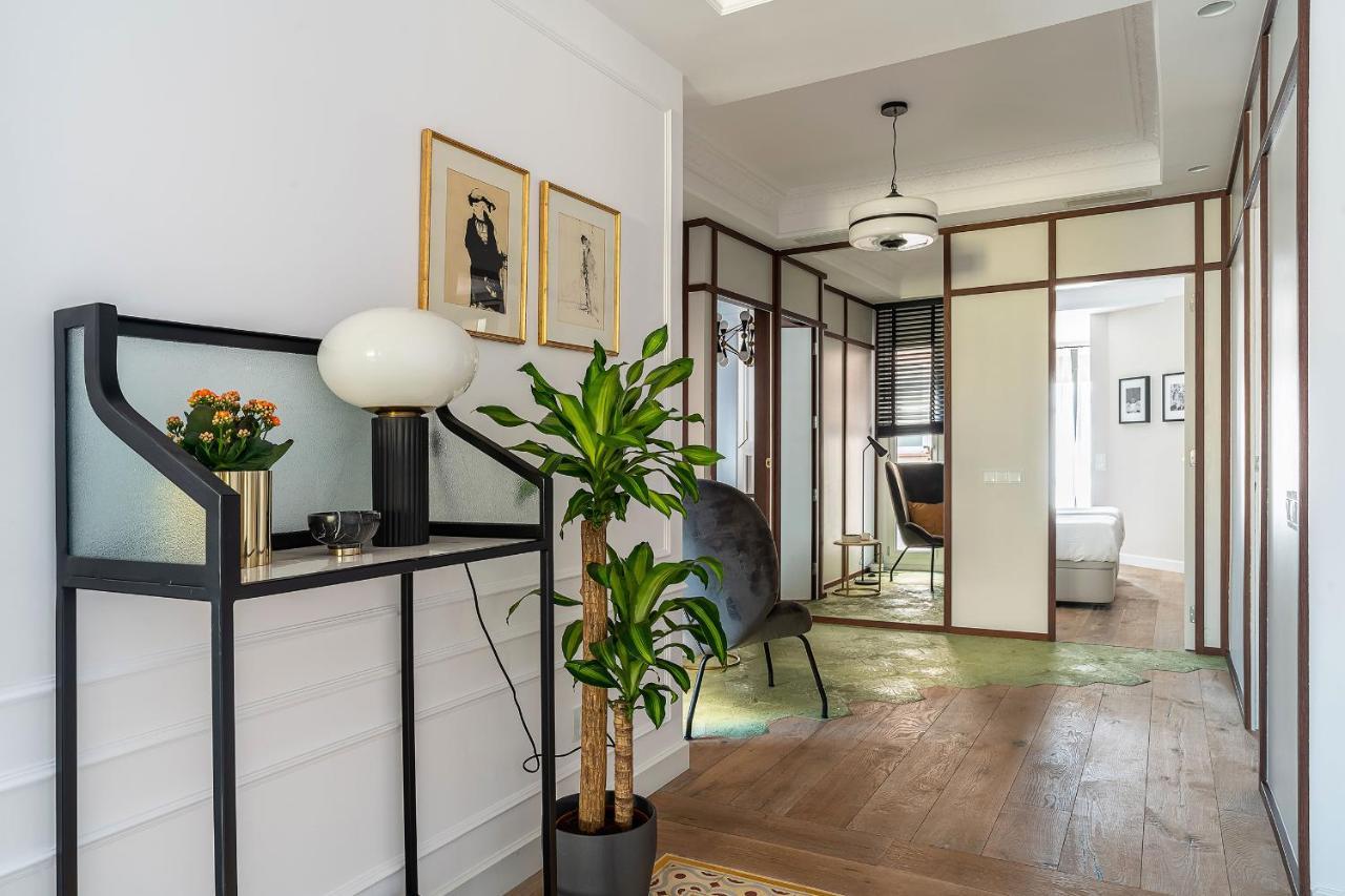 Rental Apartment บาร์เซโลนา ภายนอก รูปภาพ