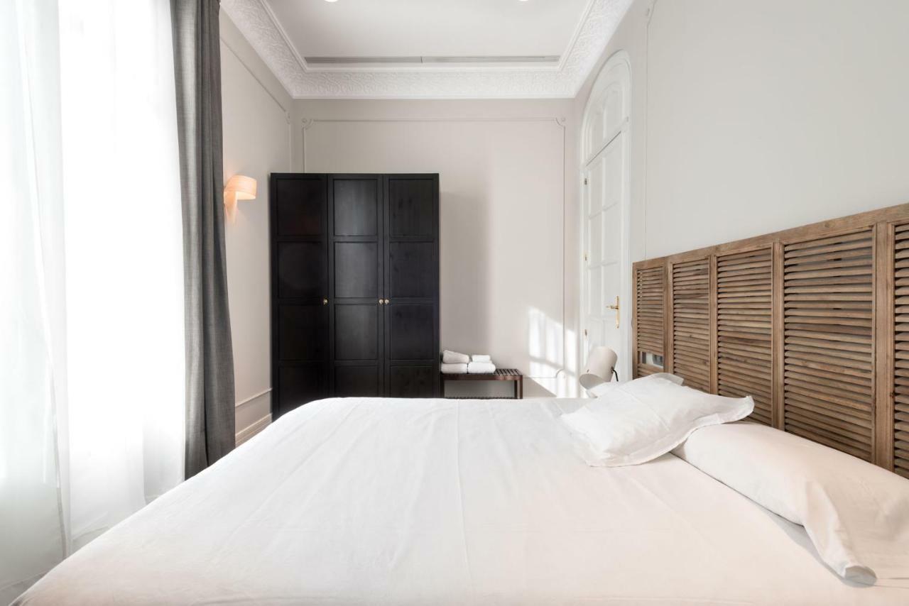 Rental Apartment บาร์เซโลนา ภายนอก รูปภาพ